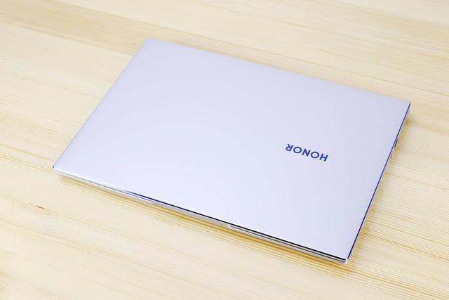 荣耀MagicBook 14体验:再升级!更薄、更强、更长
