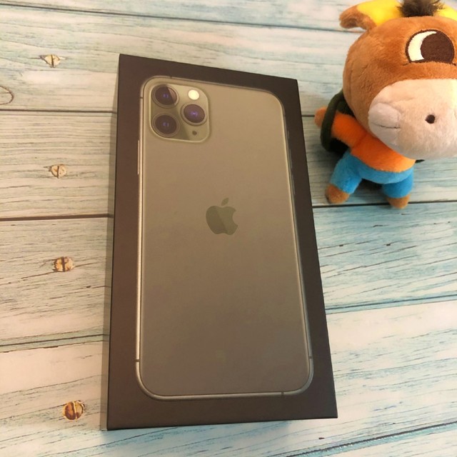 iphone 11 pro暗夜绿和值得上手的配件!