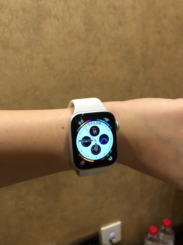iwatch5白色44mm真香系列