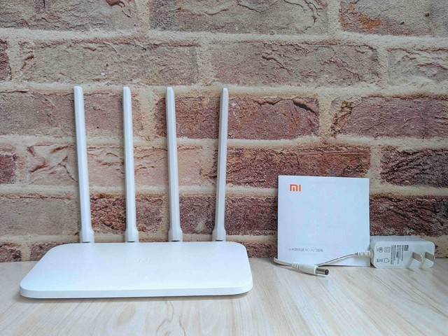 小米路由器4c对于小单间一族小巧够用