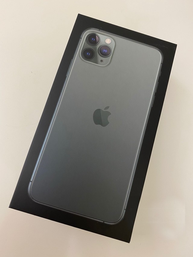 苹果11pro max暗夜绿:512g内存为王道