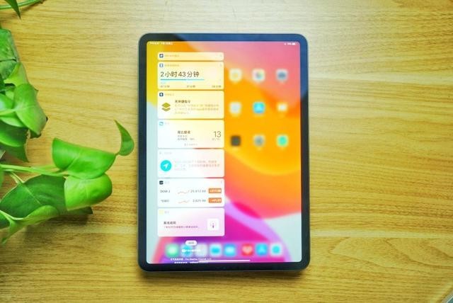 PDD买的新款iPad Pro上手:能否成为你的下一台电脑?