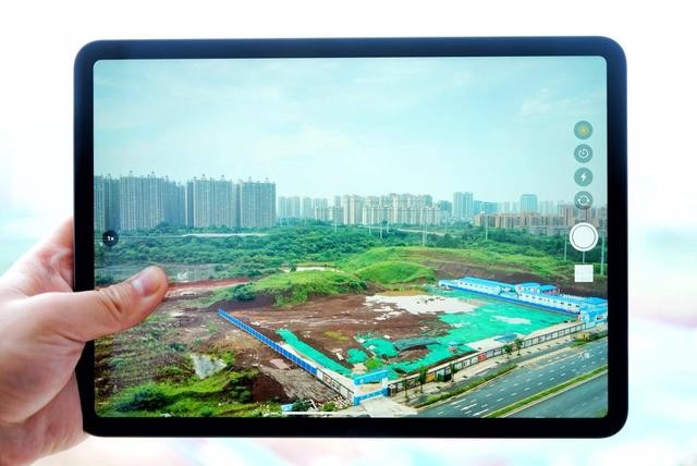 PDD买的新款iPad Pro上手:能否成为你的下一台电脑?