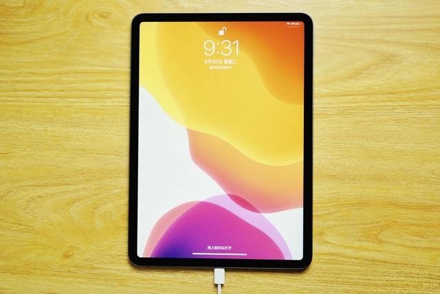 PDD买的新款iPad Pro上手:能否成为你的下一台电脑?