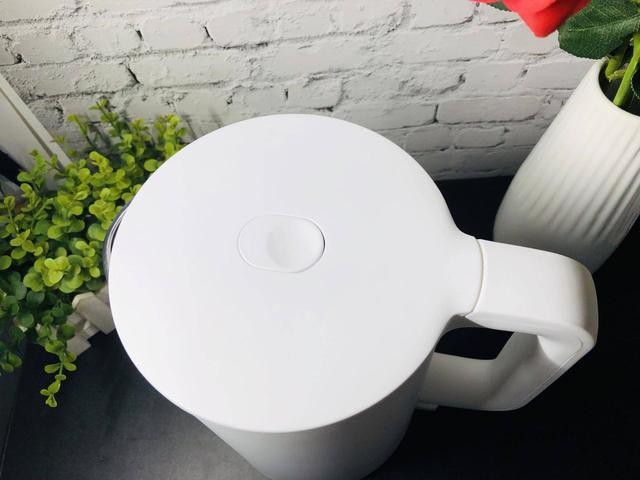 小米很具性价比的电水壶——米家电水壶1A,仅售79