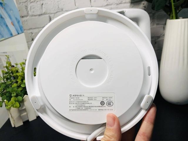 小米很具性价比的电水壶——米家电水壶1A,仅售79