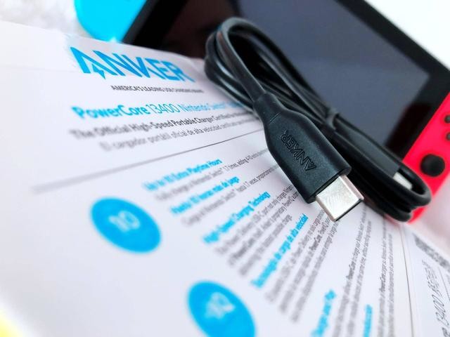 官方授权,续航不慌—Anker 任天堂定制充电宝体验