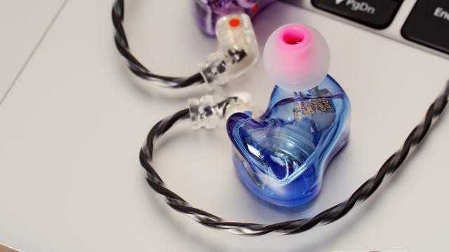 QDC天王星圈铁耳机体验:萌新HiFi入门盲狙首选