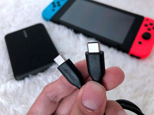 官方授权,续航不慌—Anker 任天堂定制充电宝体验