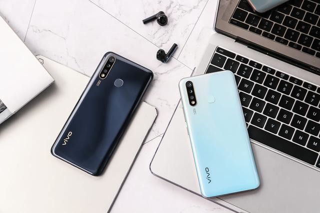 vivo Z5i评测:强劲性能与长效续航的结合体,打造全新体验