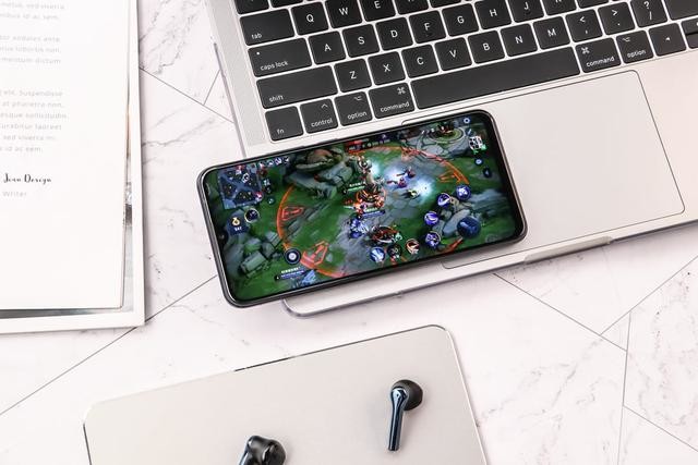 vivo Z5i评测:强劲性能与长效续航的结合体,打造全新体验