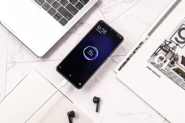 vivo Z5i评测:强劲性能与长效续航的结合体,打造全新体验
