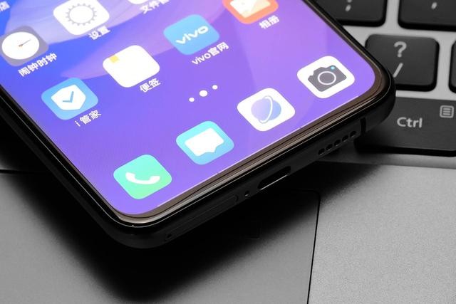 蔡徐坤加持?vivo S5微体验,5重超质感美颜方案杠杠的