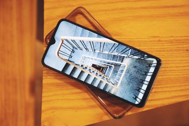 价低体验度「不低」,realme Q上手体验