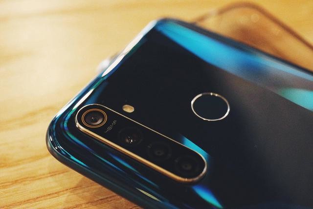 价低体验度「不低」,realme Q上手体验