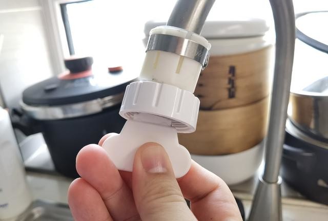5分钟就能装好的直饮净水器用起来,真正的租房神器