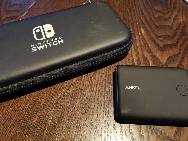 Anker 任天堂定制移动电源:拯救Switch,让它时刻满电安全出行
