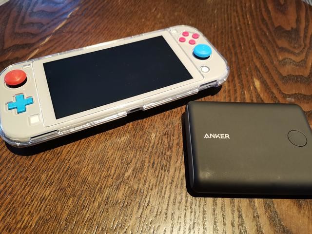 Anker 任天堂定制移动电源:拯救Switch,让它时刻满电安全出行