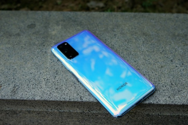 荣耀v30pro售价达到3899到底有何优势