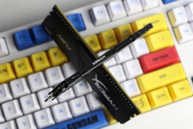 纯小白向:AMD平台内存超频教程,附金士顿FuryDDR4 3200超频实战