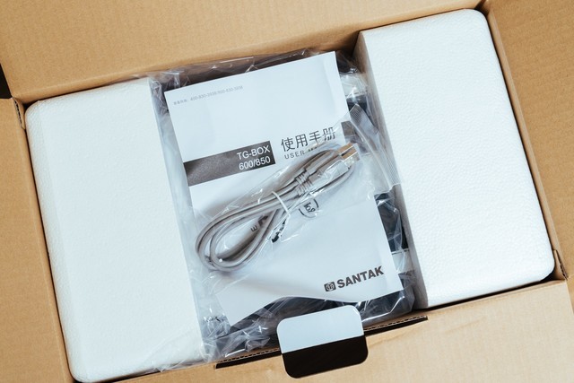 有了NAS存储后,山特TG-BOX850 UPS守护数据安全