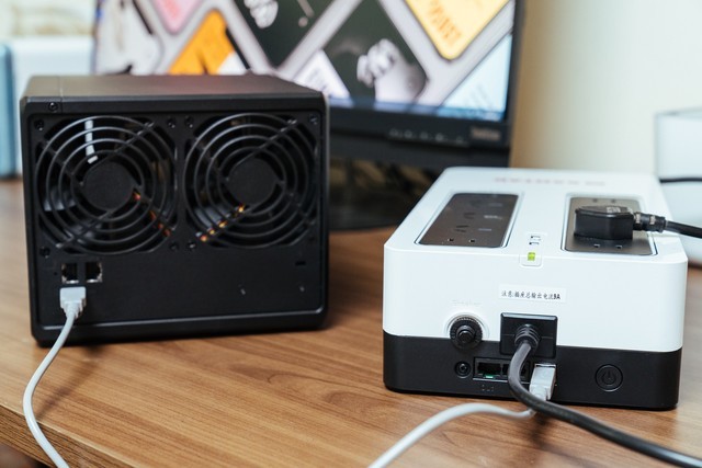 有了NAS存储后,山特TG-BOX850 UPS守护数据安全