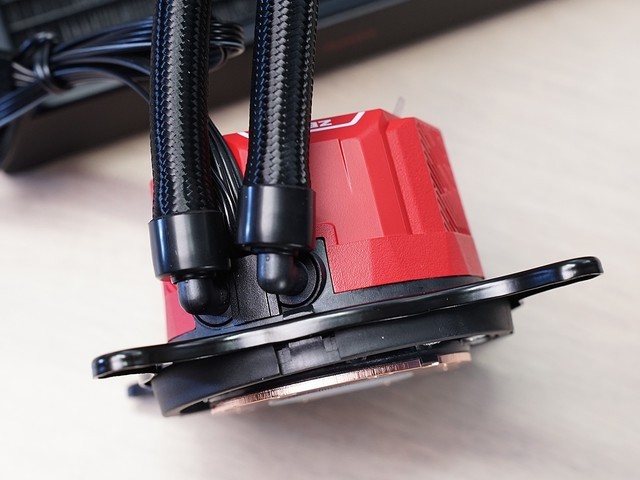 TUFGAMING B550M扎古版等三件套开箱,硬件也联名