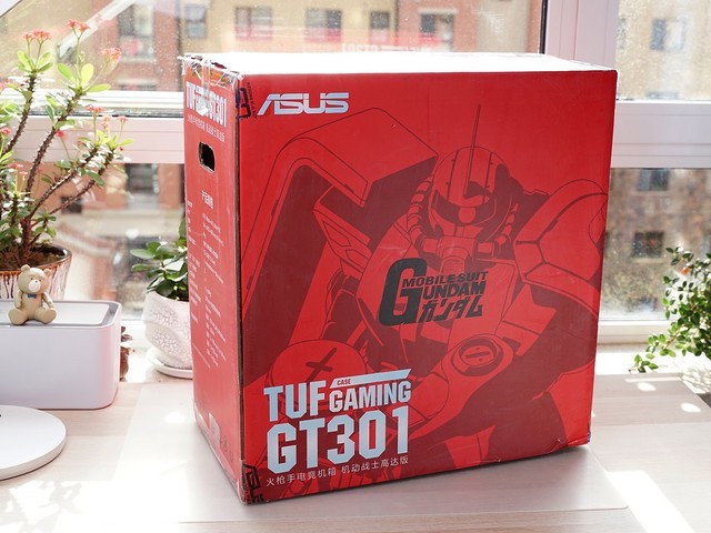 TUFGAMING B550M扎古版等三件套开箱,硬件也联名