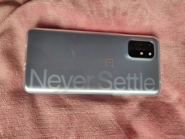 非常棒,一加手机 oneplus 8t整机手感很好