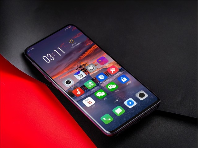 2020大盘点:聊聊那些曾经让我们惊才绝艳的全面屏手机