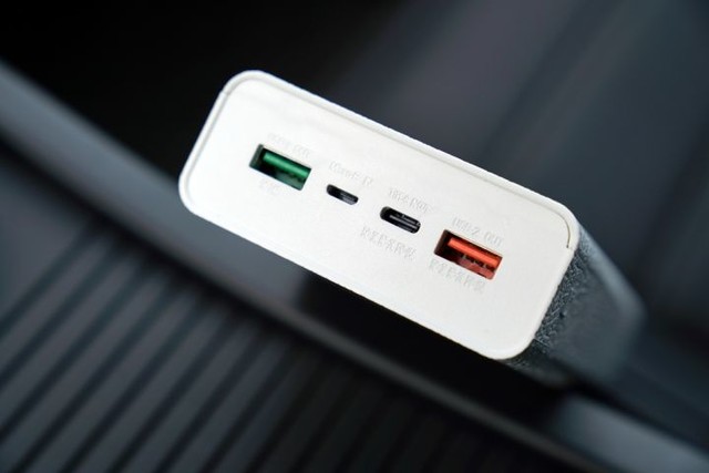 orico充电宝:素皮质感,超大容量,不了解一下?