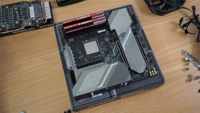 显卡拉跨系列!AMD 5600X装机体验:谁知矿潮何时结束?