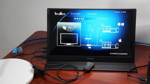 4khdr显示效果出色的cforce便携显示器