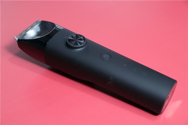小米新品理发器上市,钛合金刀头+三配梳,仅需149元