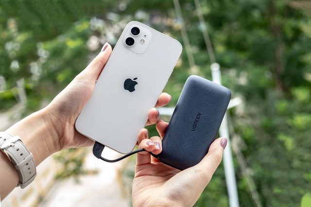 还没捂热的iPhone 12又上热搜,这次情况真的不容乐观