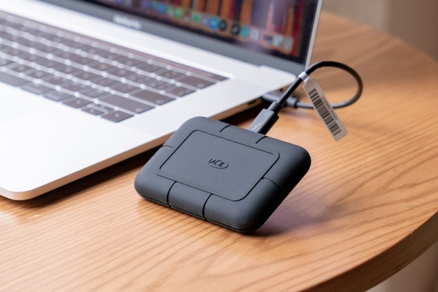 M1 Macmini 桌面升级指南:使用体验 / 软件推荐 / 配件选搭