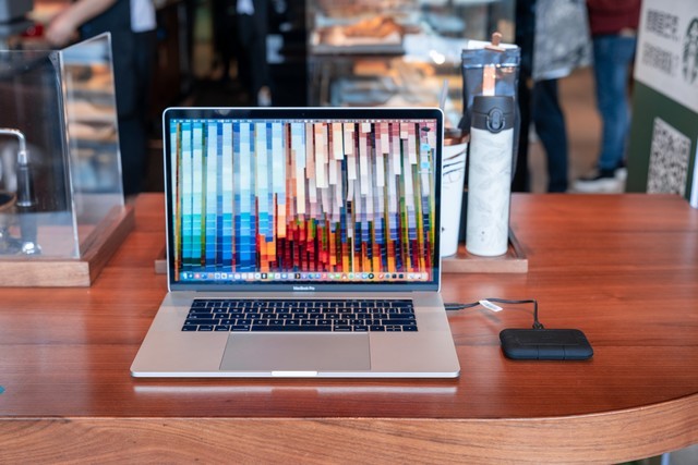 M1 Macmini 桌面升级指南:使用体验 / 软件推荐 / 配件选搭