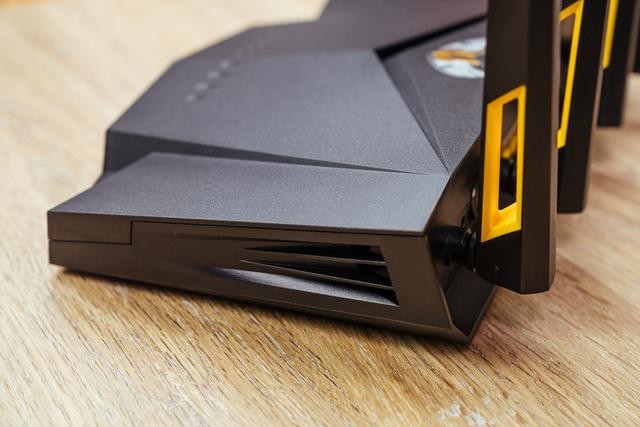 家庭网络WiFi6流畅体验折腾,愉快玩游戏:华硕TUF GAMING AX3000