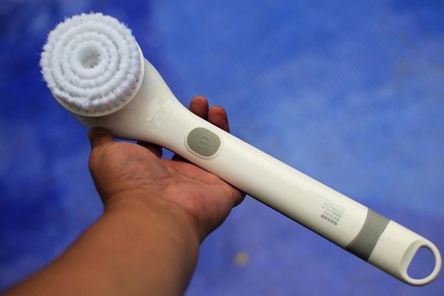 洗刷刷:搓澡神器doco电动洗澡刷