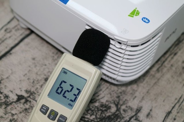 智能高效多功能投影仪——明基E540评测