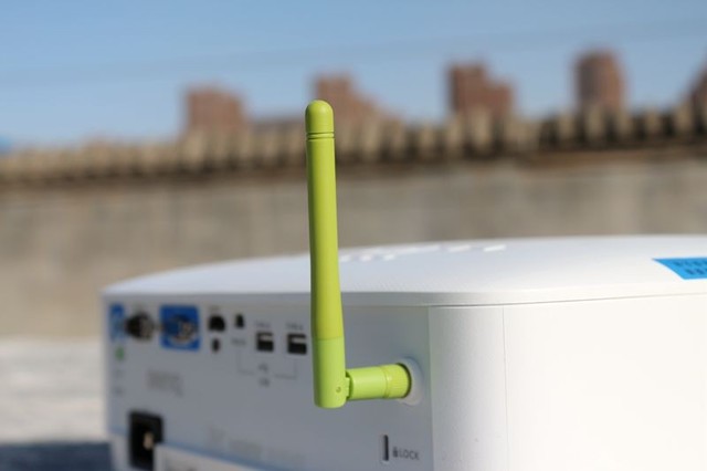 智能高效多功能投影仪——明基E540评测