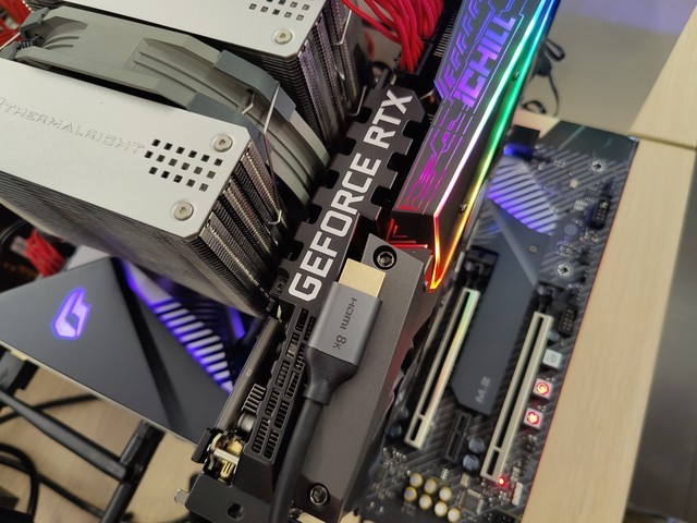 引爆客厅娱乐感官!RTX3090+8K电视是什么样的体验