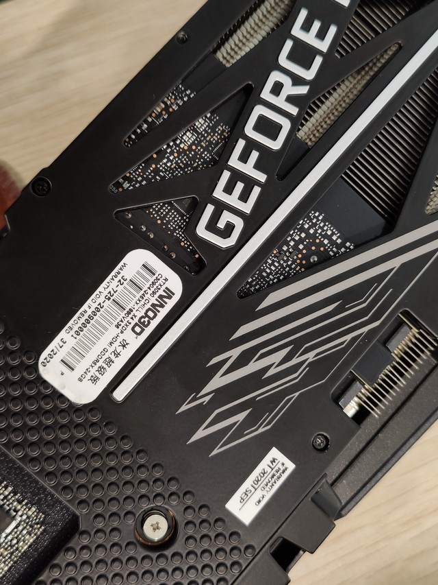 引爆客厅娱乐感官!RTX3090+8K电视是什么样的体验