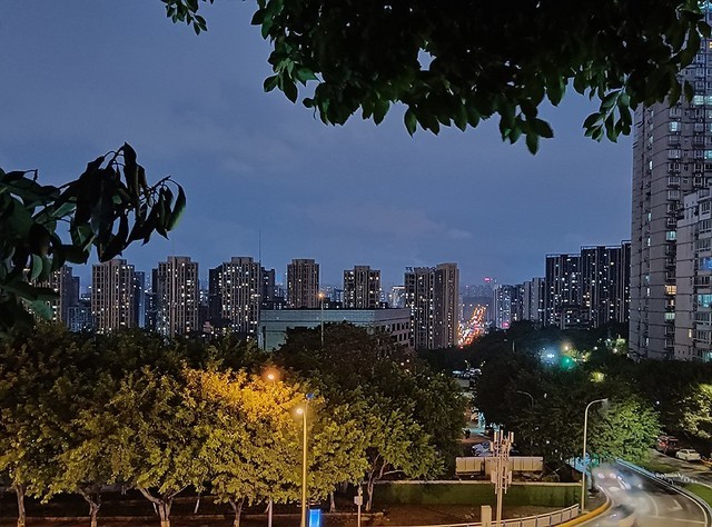 千元级5G手机耐看还有三摄?OPPO A72随拍体验