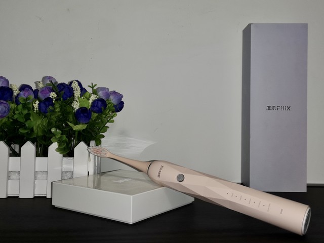 智能洁齿不伤牙——扉乐FiliX声波电动牙刷评测