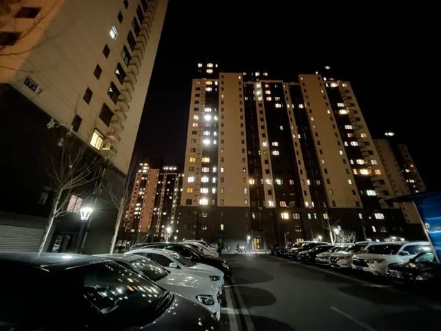 小米10s夜景模式解析力下降,画面细节发虚.