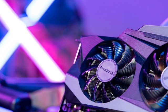 性能凶悍,技嘉RTX3090 24G魔鹰测试成绩曝光