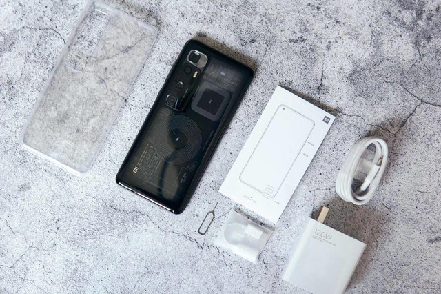 iphone12开箱验机 ChMkKl-eXeeIUQnpAAMhnph0C7IAAEouwHEoeEAAyG2856.jpg