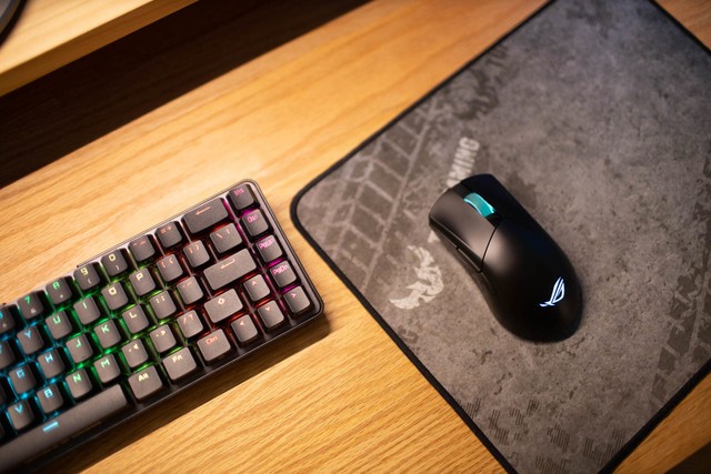 我的rog桌面无线键鼠方案下鼠标篇rog战刃3