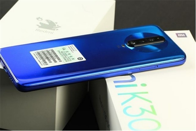 自家人打自家人红米k30尊享版看看谁才是真性价比